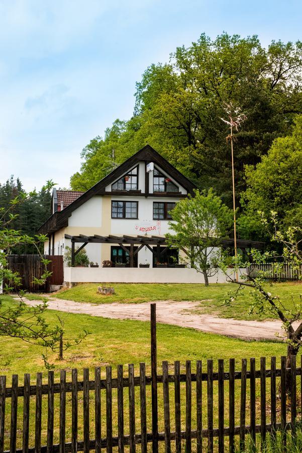 Penzion U kostela Mláka Exteriér fotografie